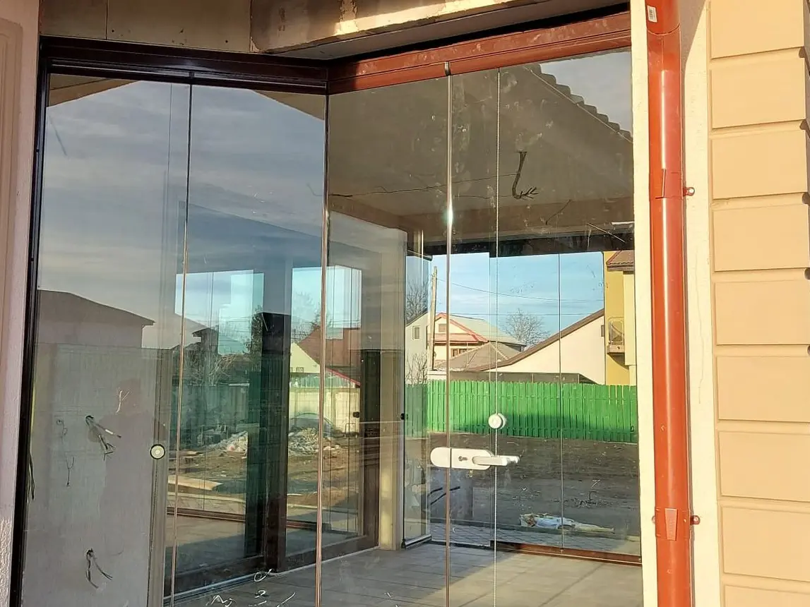 Terasă închisă cu sistemul Valedo BKS-T în Constanța