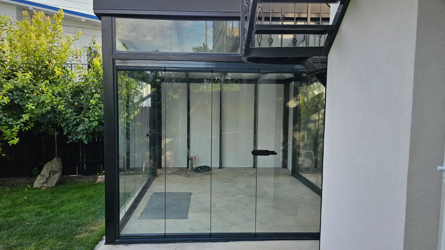 Închidere terasă cu sistemul Valedo BKS-T în Brănești