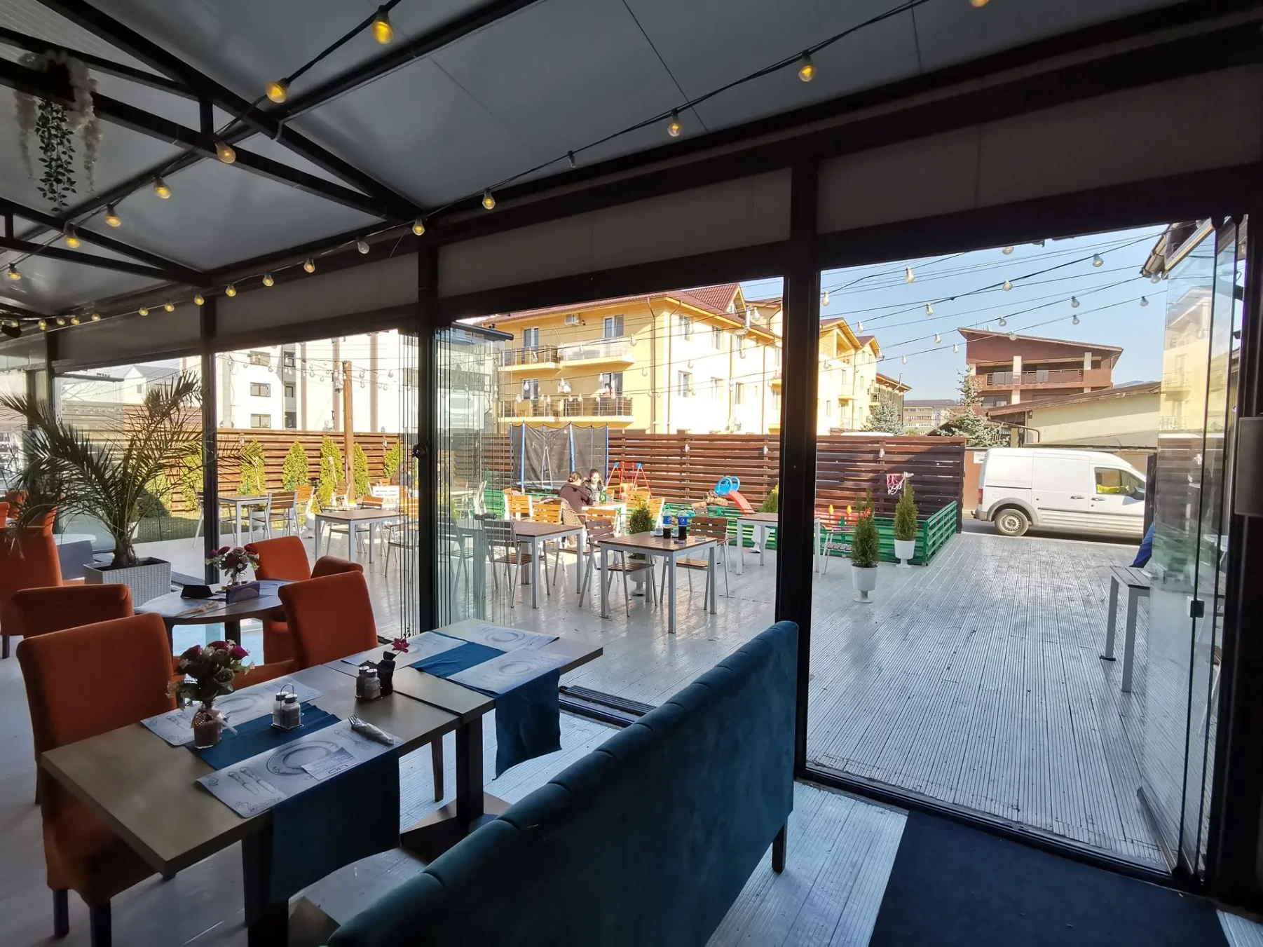 Închidere terasă restaurant cu Valedo BKS-T în Ilfov