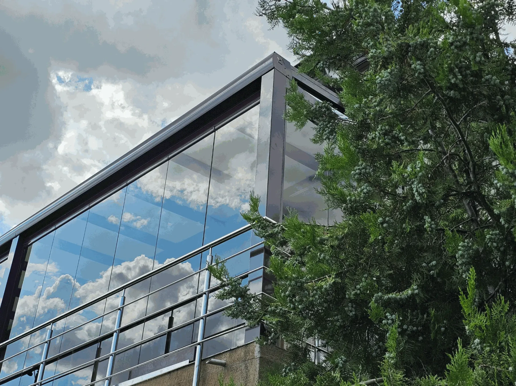 Închidere și acoperire terasă cu sticlă - Ilfov