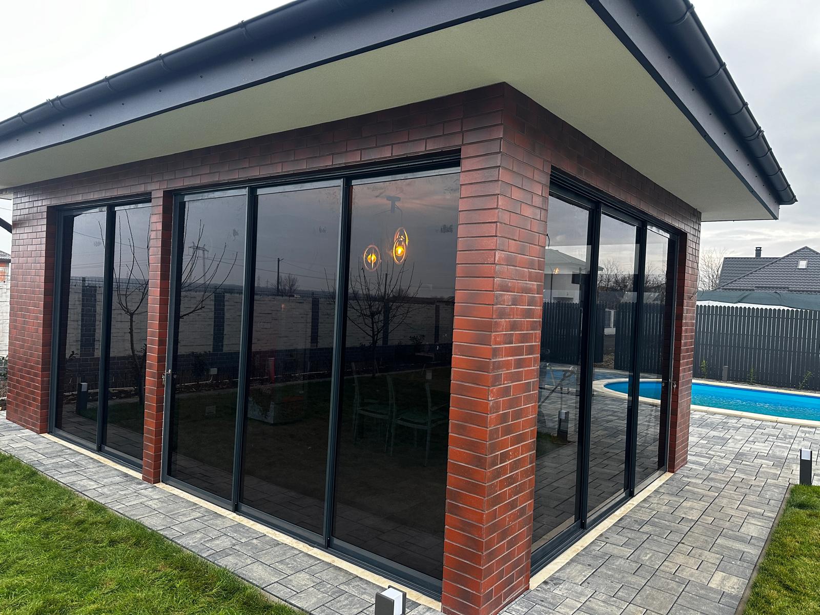 Închidere terasă cu sticlă - Avantaje