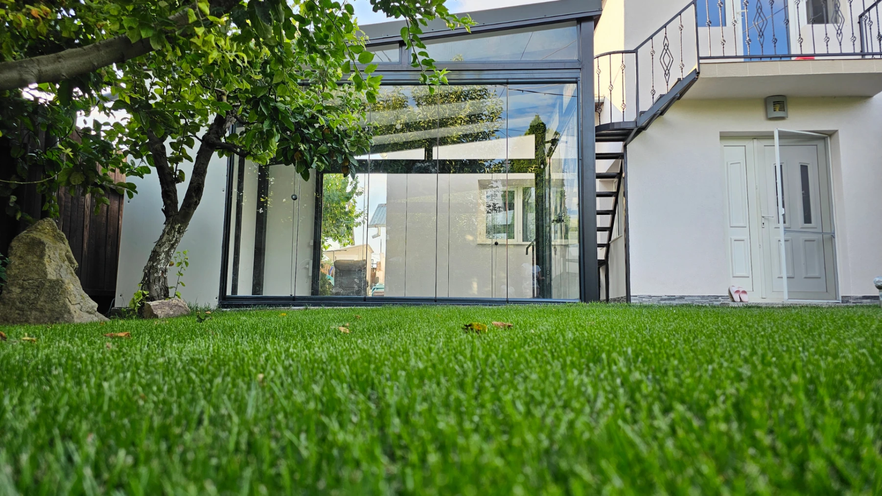 Închidere terasă cu sticlă - Avantaje