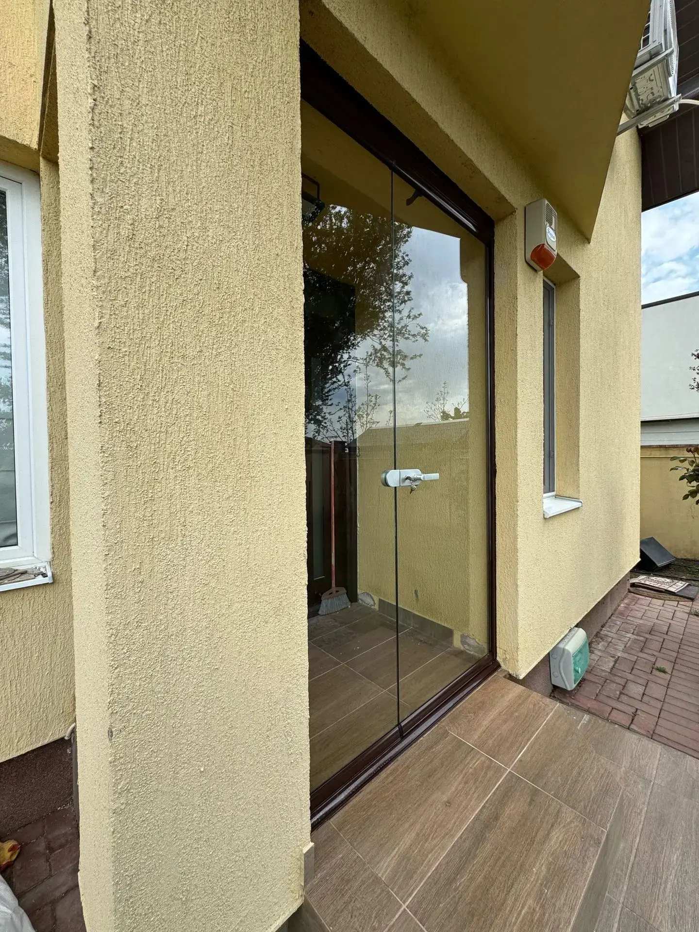 Inchidere terasa corbeanca cu sticla