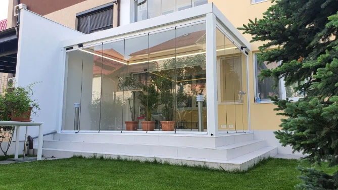 Valedo BKS-T inchideri terase cu sticla glisanta