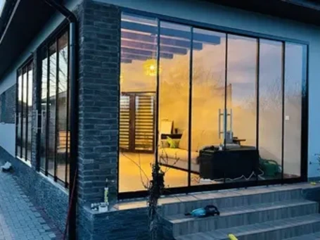 Valedo SL-T - inchideri terase cu sticla culisanta