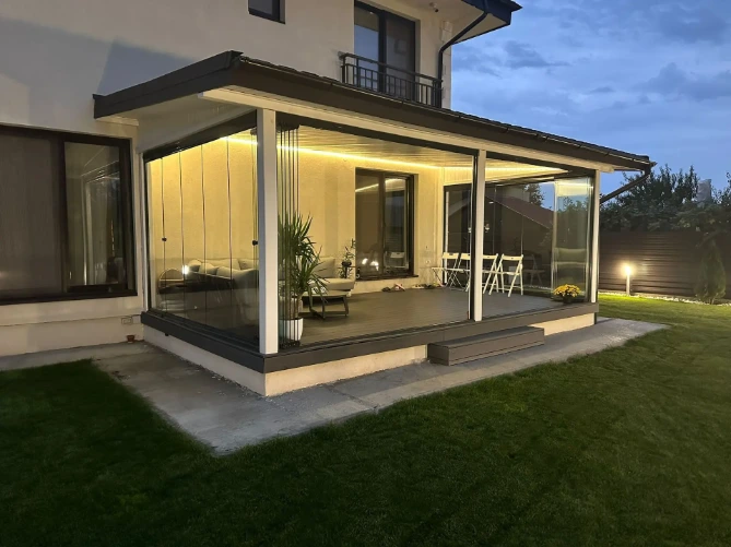 Valedo BKS-T inchideri terase cu sticla glisanta