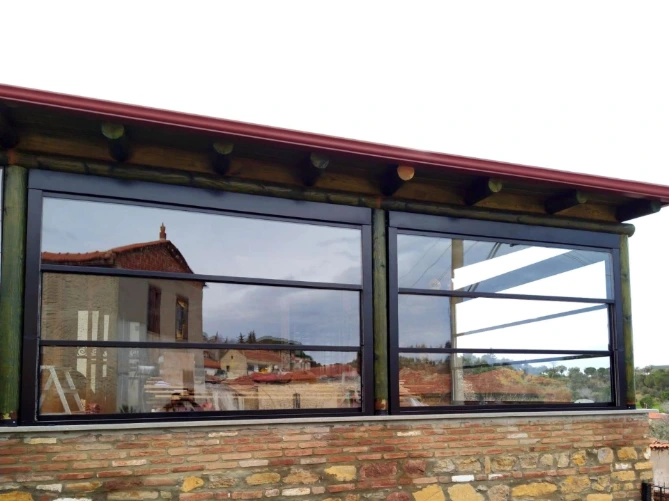 Valedo MotionGlass- Inchideri terase cu sistem ghilotina