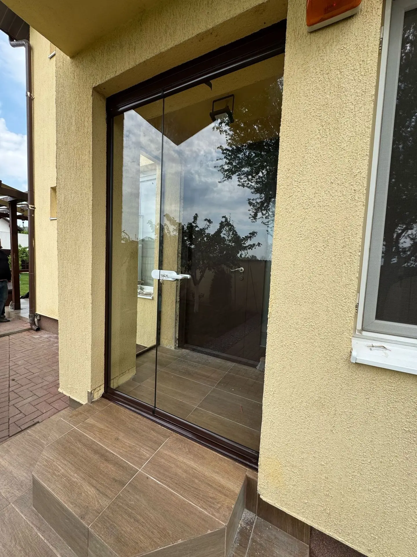 Închidere Ușă de Acces cu Sistem Glisant BKS-T în Corbeanca