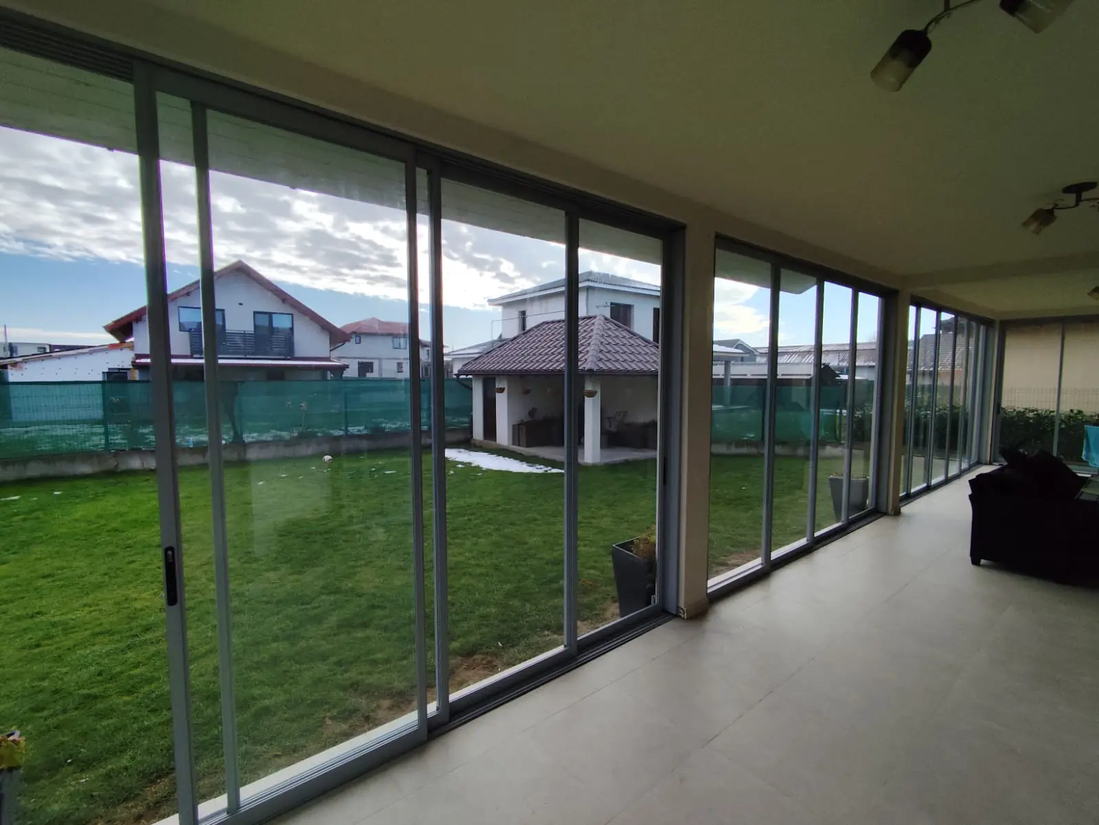 Terasă închisă cu sistemul Valedo IS în Maramureș