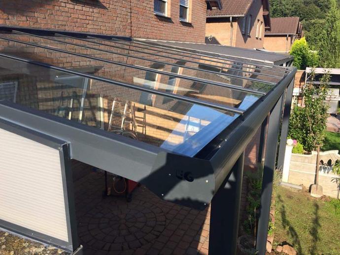 Valedo GlassRoof - acoperis inovativ cu sistem integrat de canale de evacuare