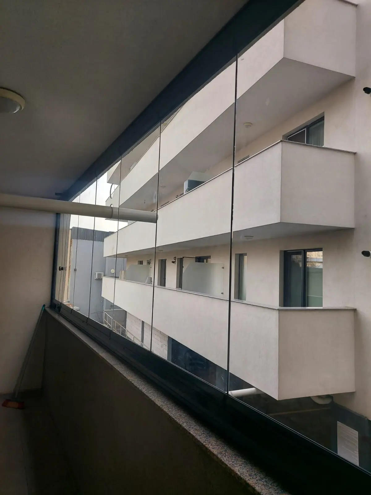 Închidere Balcon cu Sistemul Glisant Valedo BKS în București