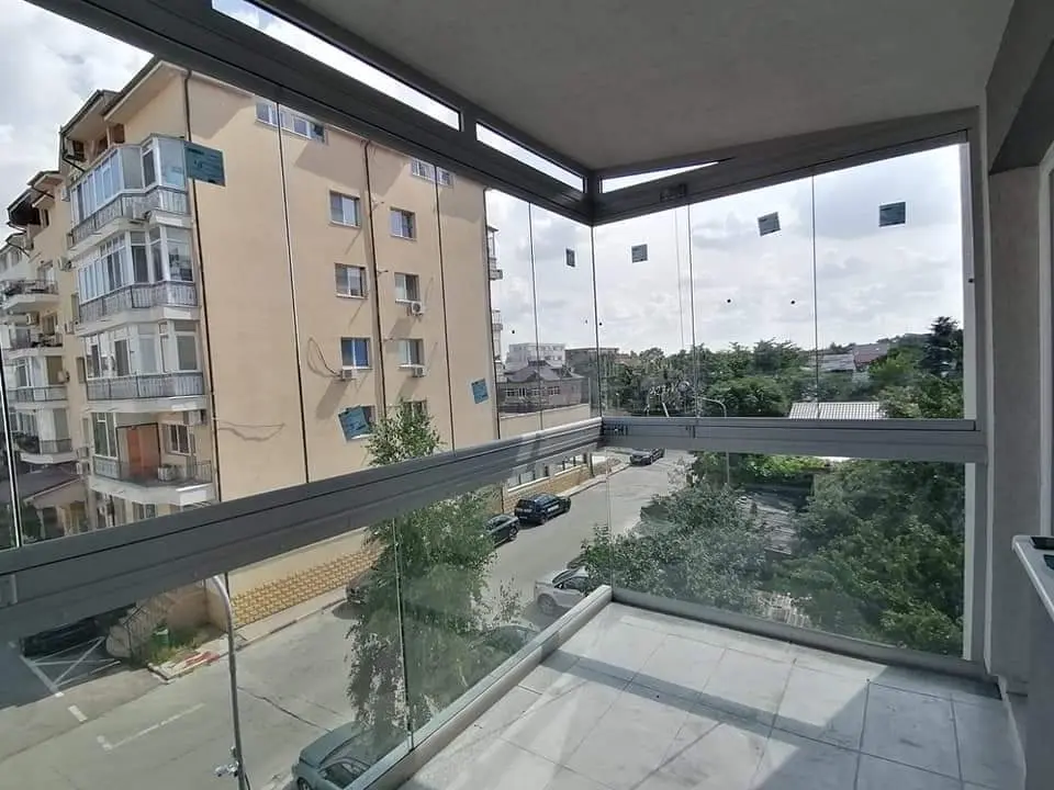 Balcon închis cu sistem Valedo BKS în București