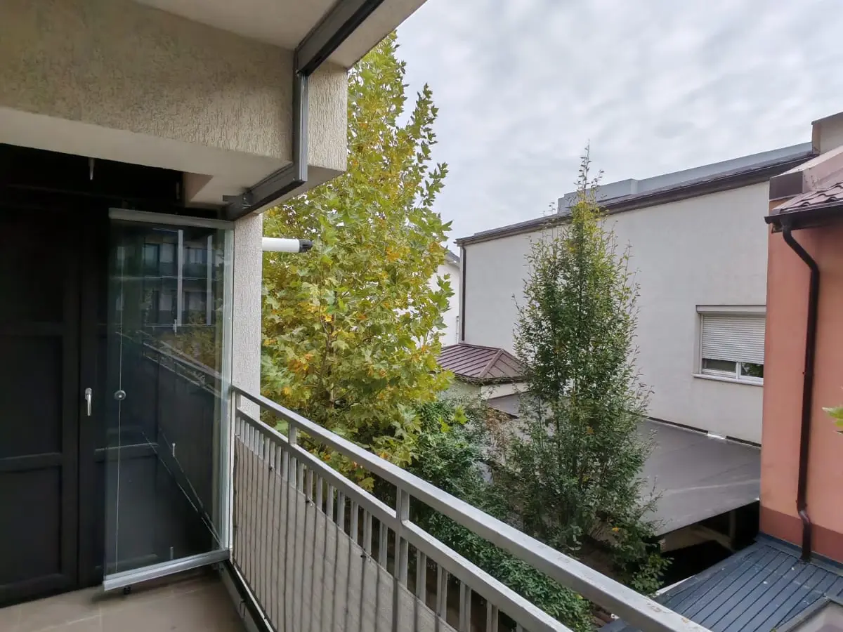 inchidere-balcon-in-bucuresti-85