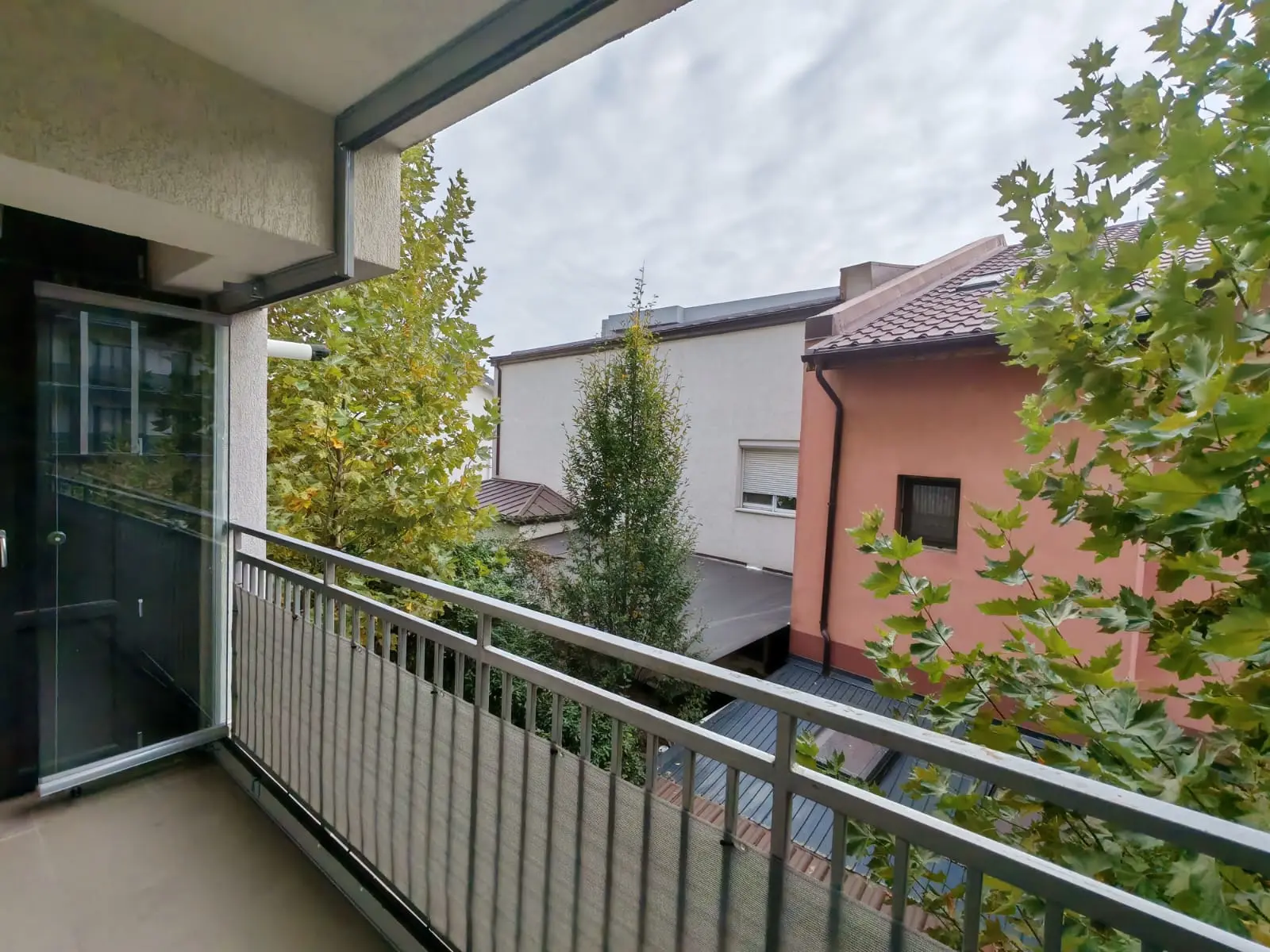 inchidere-balcon-in-bucuresti-85