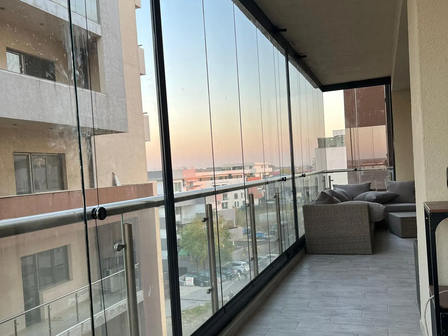 Închidere balcon cu sistemul glisant Valedo BKS în Pipera | valedo.ro