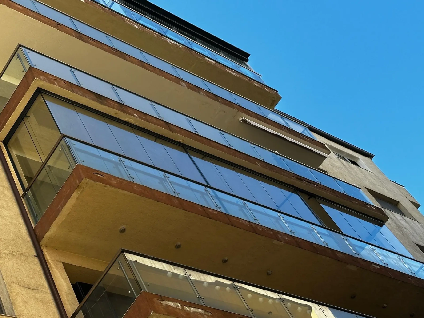 Închidere balcon cu sistemul glisant Valedo BKS în Pipera | valedo.ro