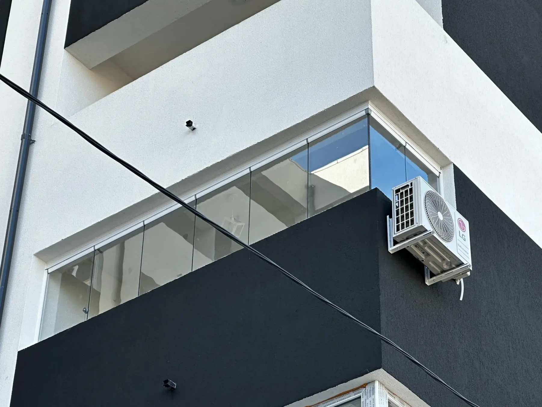 Închidere Balcon cu Sistem de Sticlă Valedo BKS în Chiajna