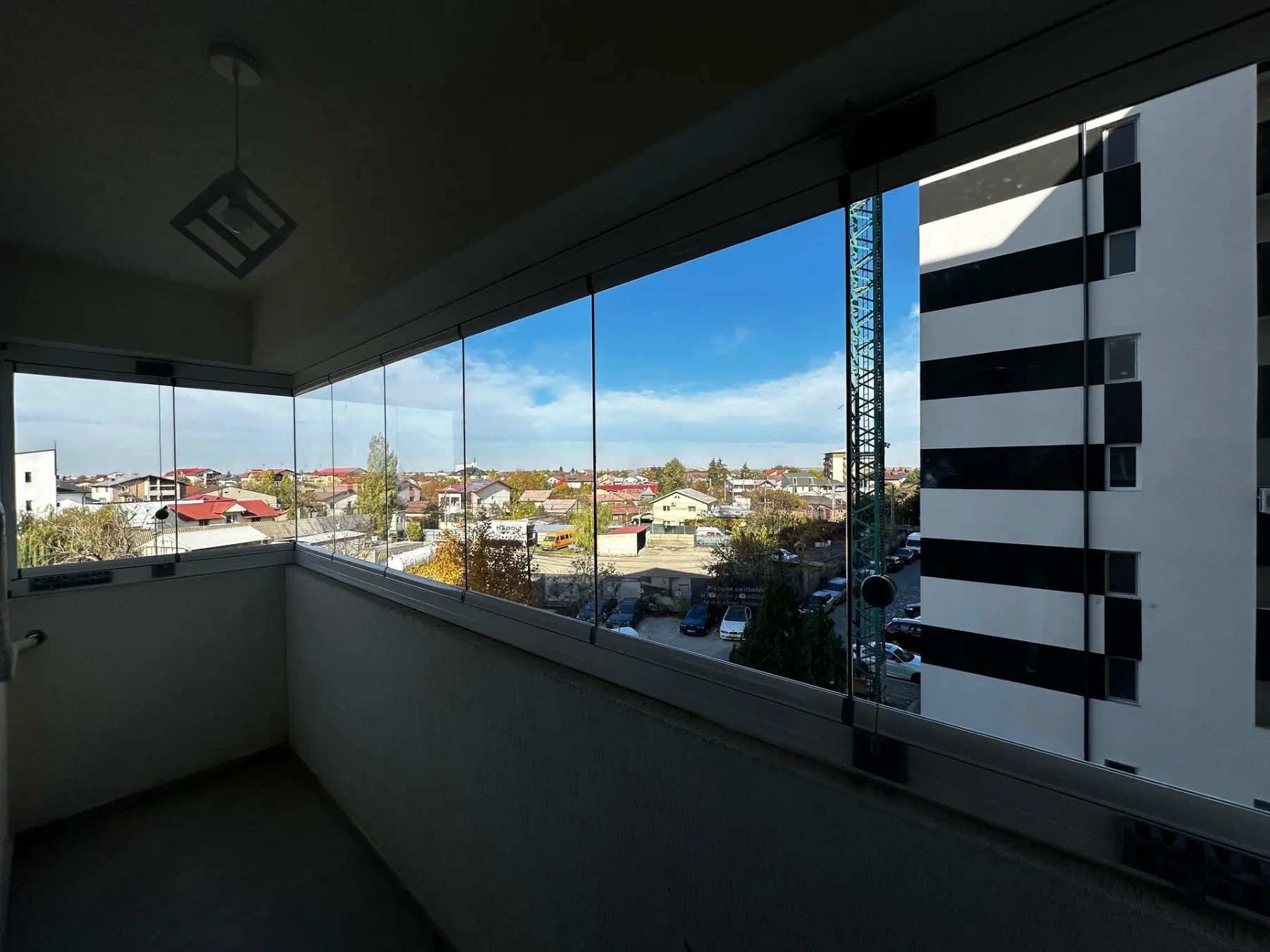 Închidere Balcon cu Sistem de Sticlă Valedo BKS în Chiajna