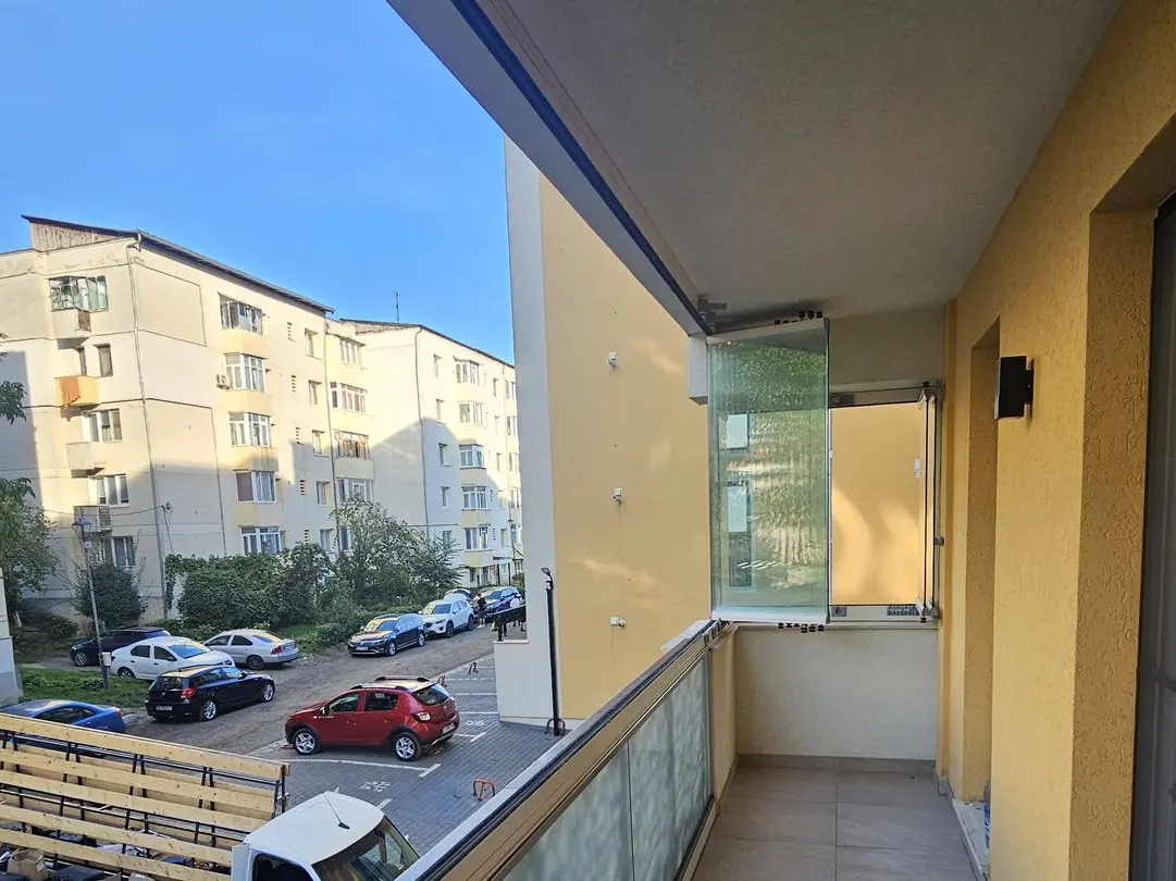 Balcon închis cu sistemul Valedo BKS în Suceava