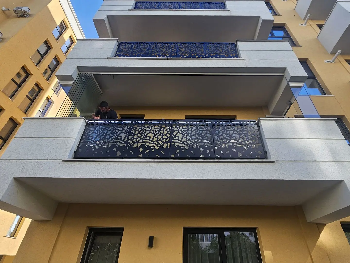 Balcon închis cu sistemul Valedo BKS în Suceava