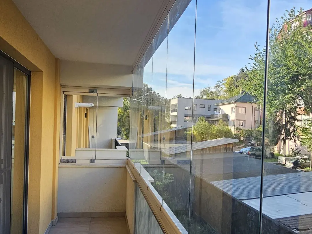 Balcon închis cu sistemul Valedo BKS în Suceava