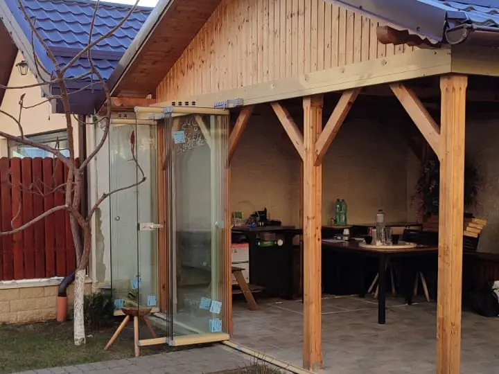 Terasă închisă cu sistemul de sticlă Valedo BKS-T în Ilfov