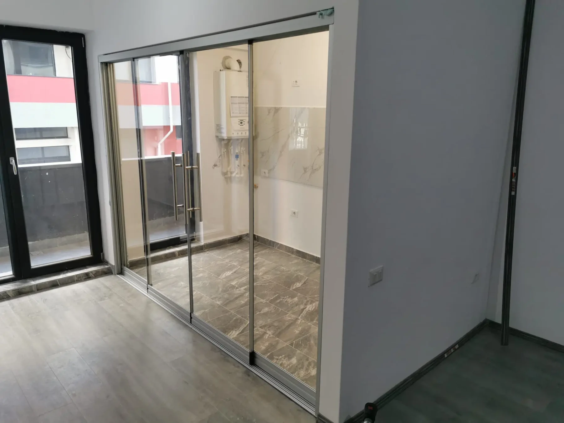 Delimitare bucătărie cu sistemul glisant Valedo Sliding în București